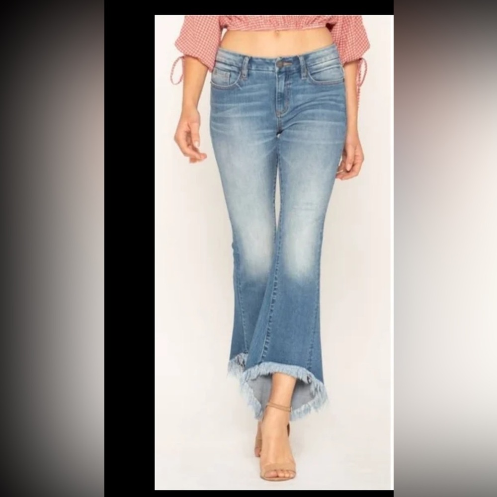 Miss Me Crop Flare Distressed Jeans with Flared Frayed Hems size 28 - Picture 2 of 5